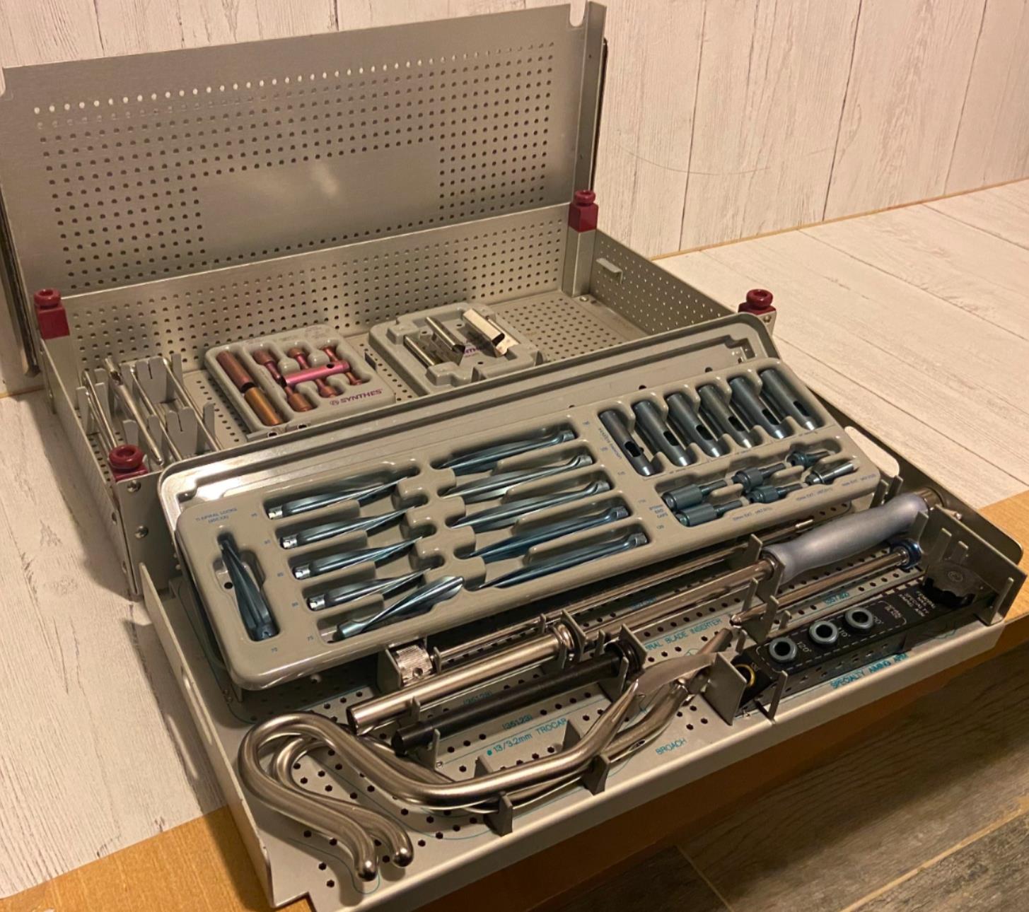 SYNTHES Titanium Femoral Nail Specialty Locking Set DIAGNOSTIC ULTRASOUND MACHINES FOR SALE