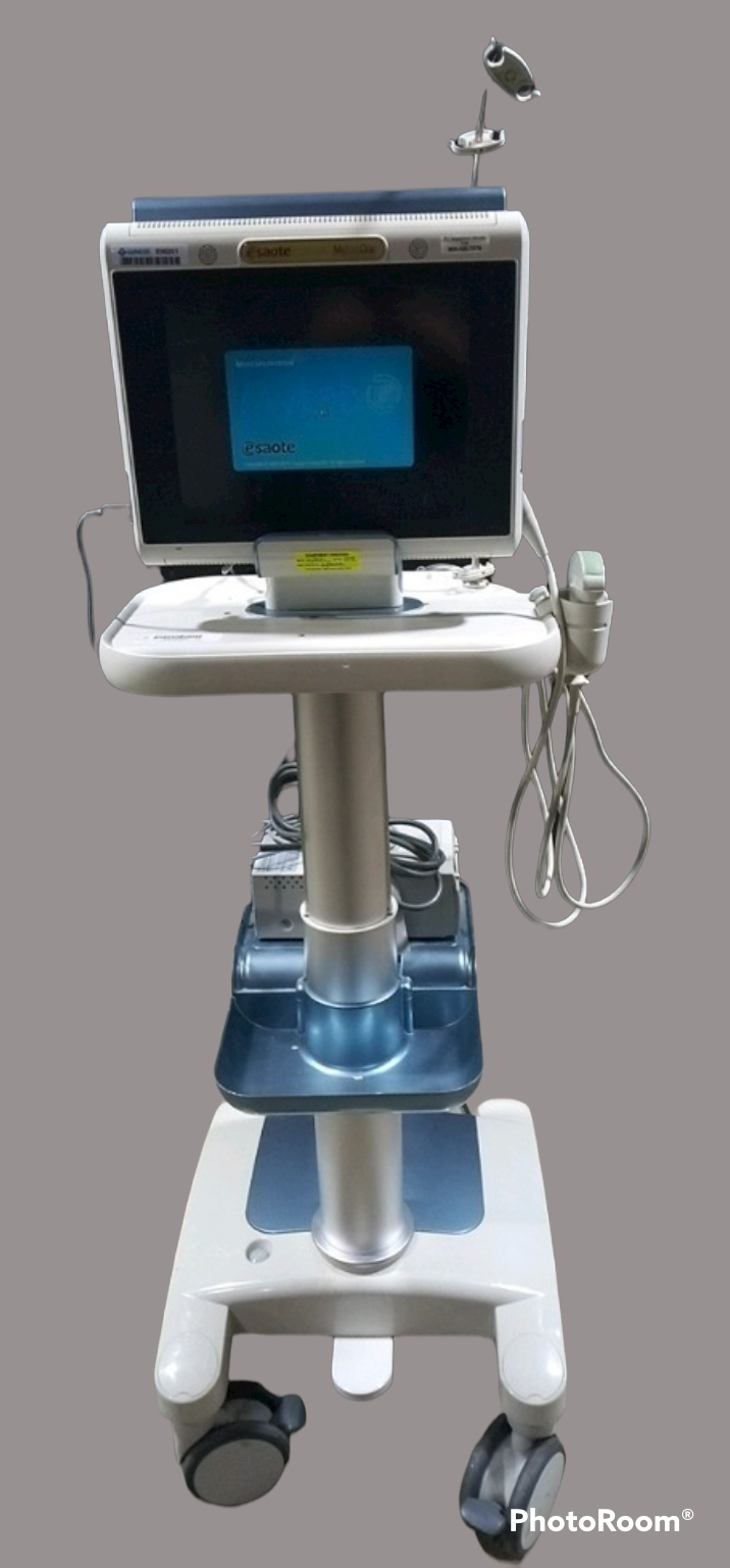 ESAOTE MY LAB ONE PORTABLE ULTRASOUND MACHINE WITH 1 PROBE (SC3421) 2011 DIAGNOSTIC ULTRASOUND MACHINES FOR SALE
