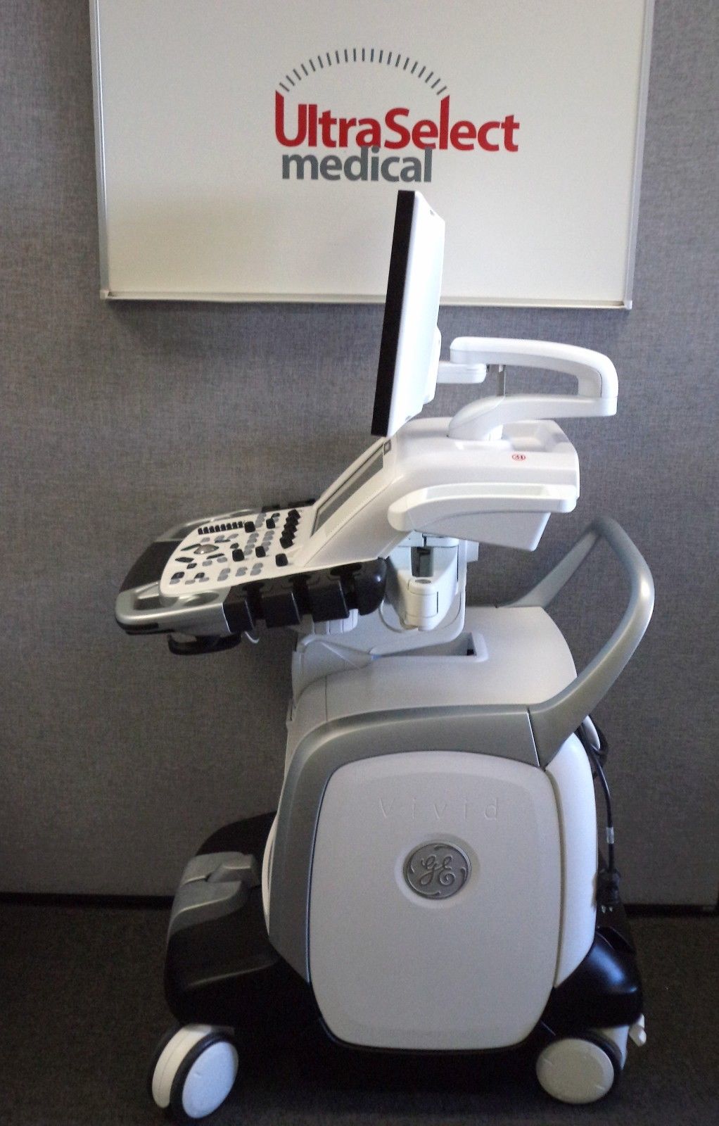 GE Vivid E9 with XD Clear Cardiac/Vascular Ultrasound System Excellent Scanner DIAGNOSTIC ULTRASOUND MACHINES FOR SALE