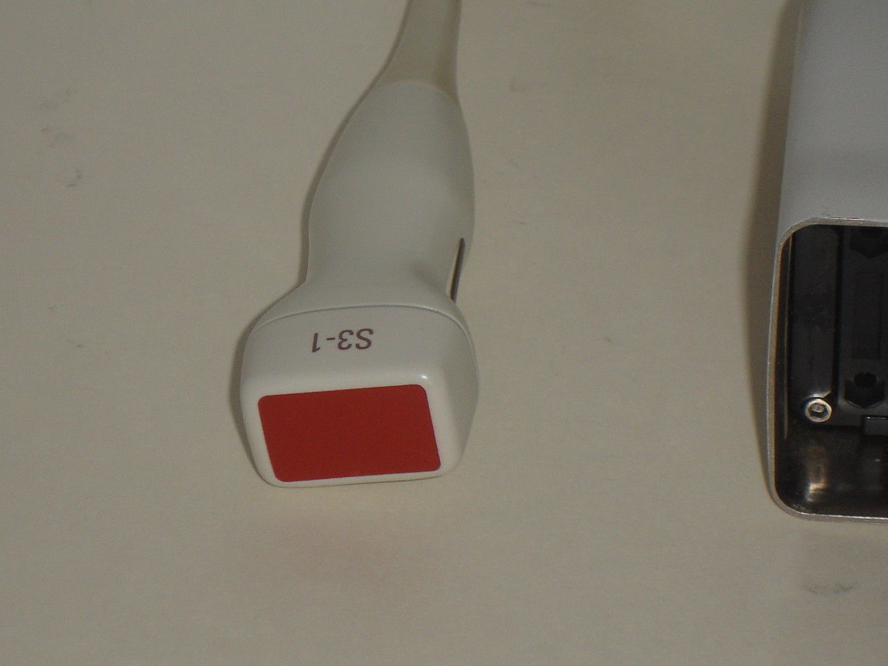 a close up of a probe hrad on a table