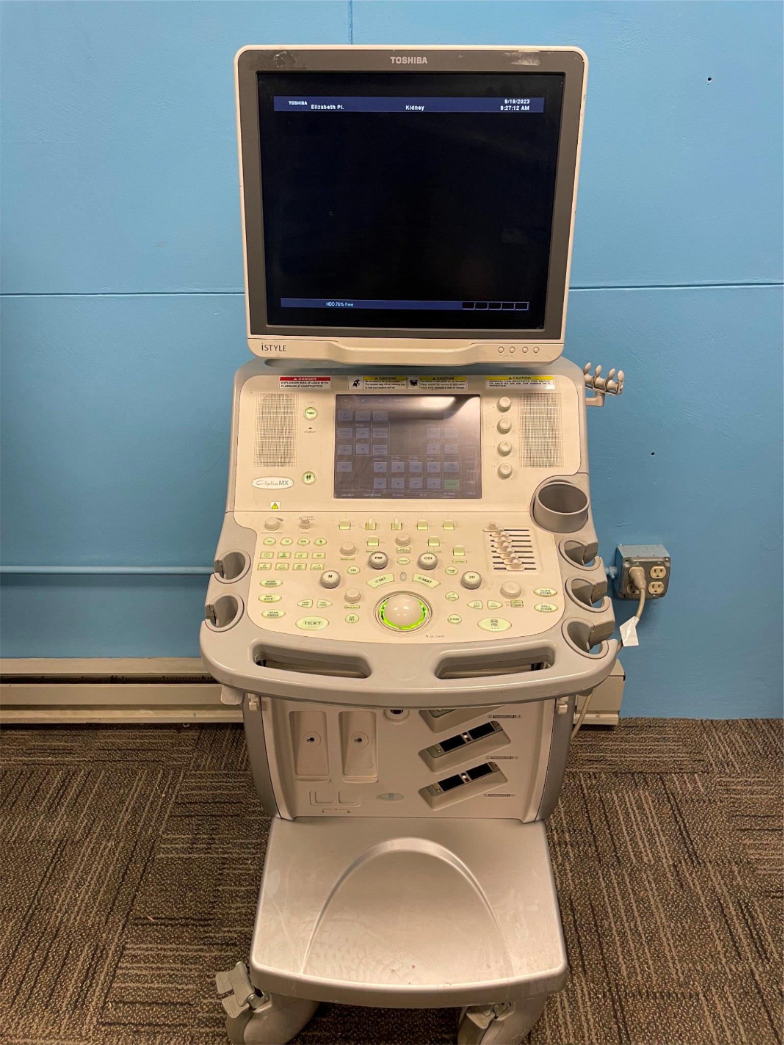 TOSHIBA APLIO MX Ultrasound Scanner Machine 2011 UTSH19C DIAGNOSTIC ULTRASOUND MACHINES FOR SALE