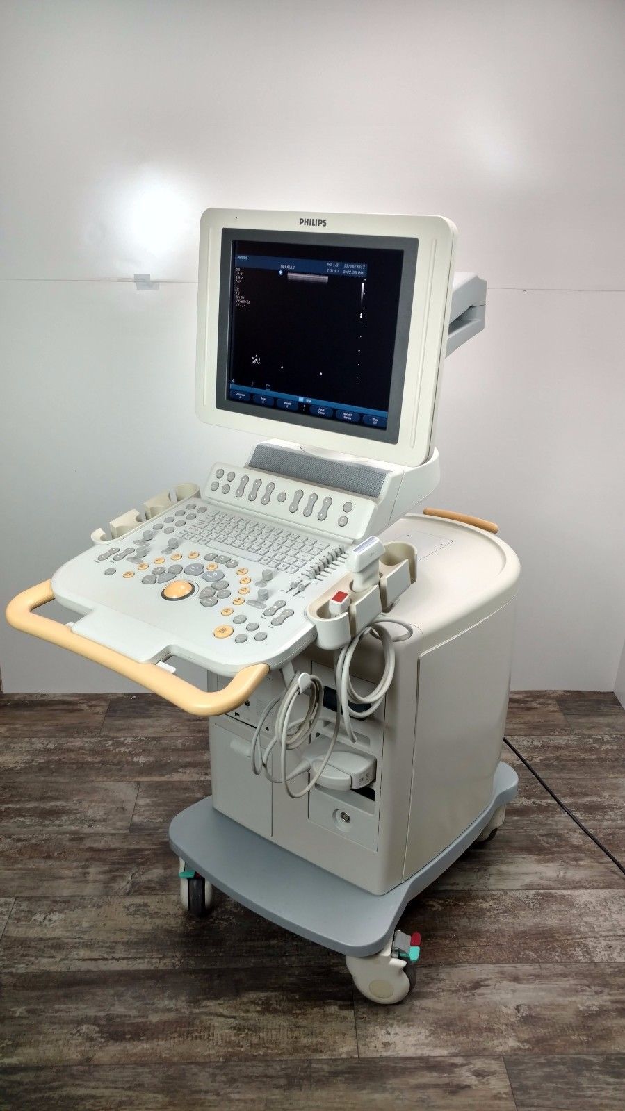 PHILIPS HD11 XE ULTRASOUND SYSTEM WITH L9-3 & PA4-2 TRANSDUCERS DIAGNOSTIC ULTRASOUND MACHINES FOR SALE